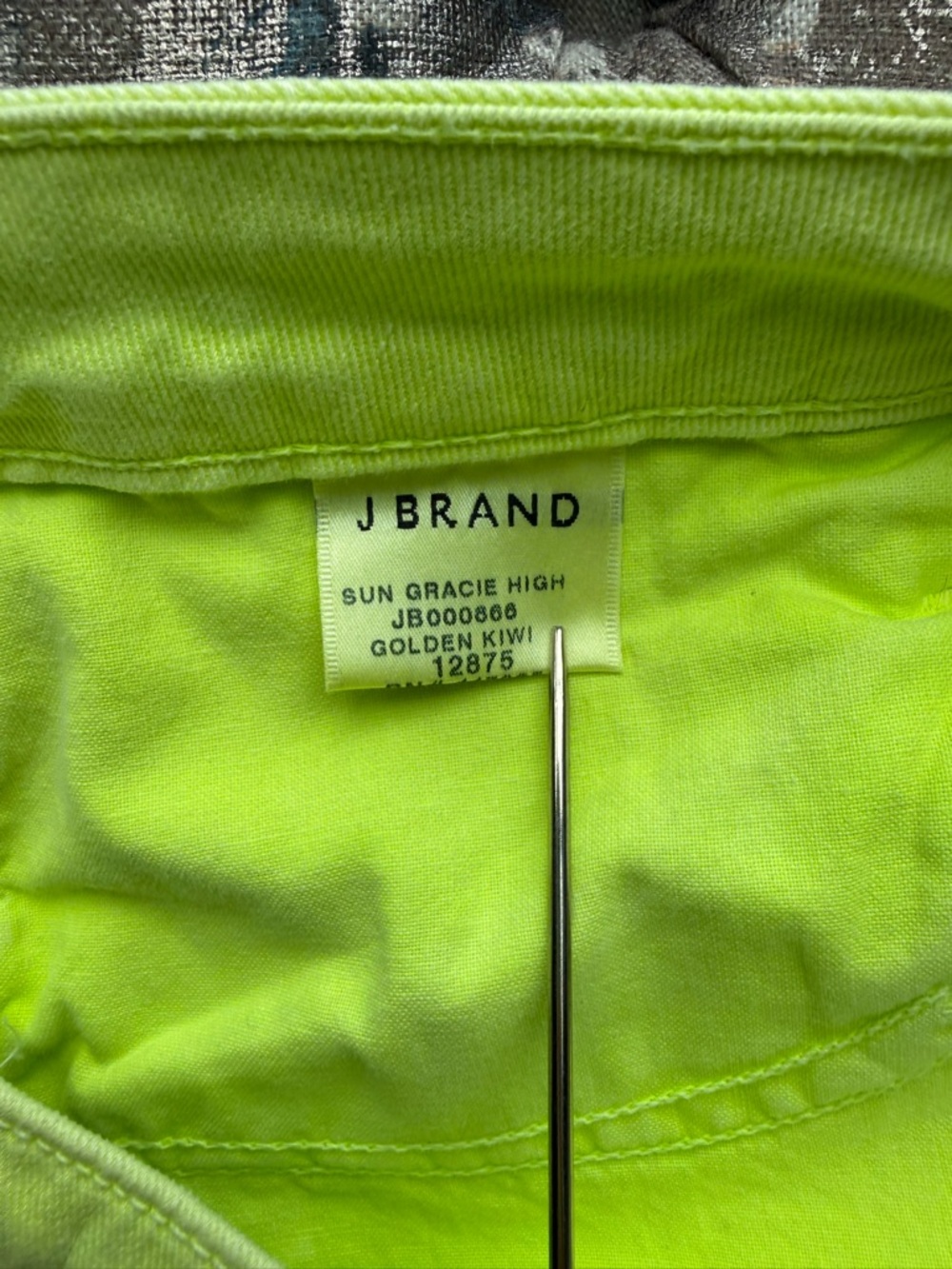 J BRAND SHORTS | Gracie High - Rise |  27 (4) | NWT | Neon / Highlighter Yellow - Picture 6 of 8